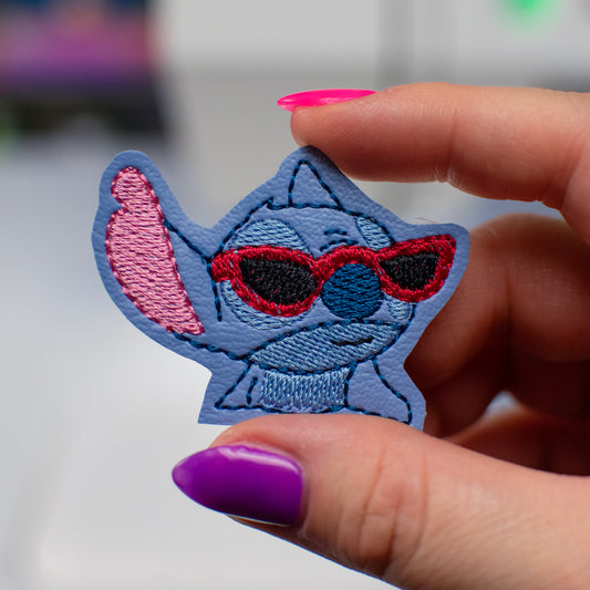 Alien with Sunnies Feltie Embroidery Design