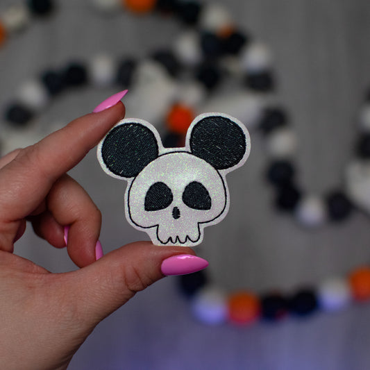 Mouse Skull Feltie