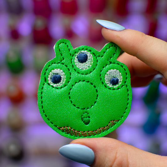 Alien Donut Feltie Embroidery Design