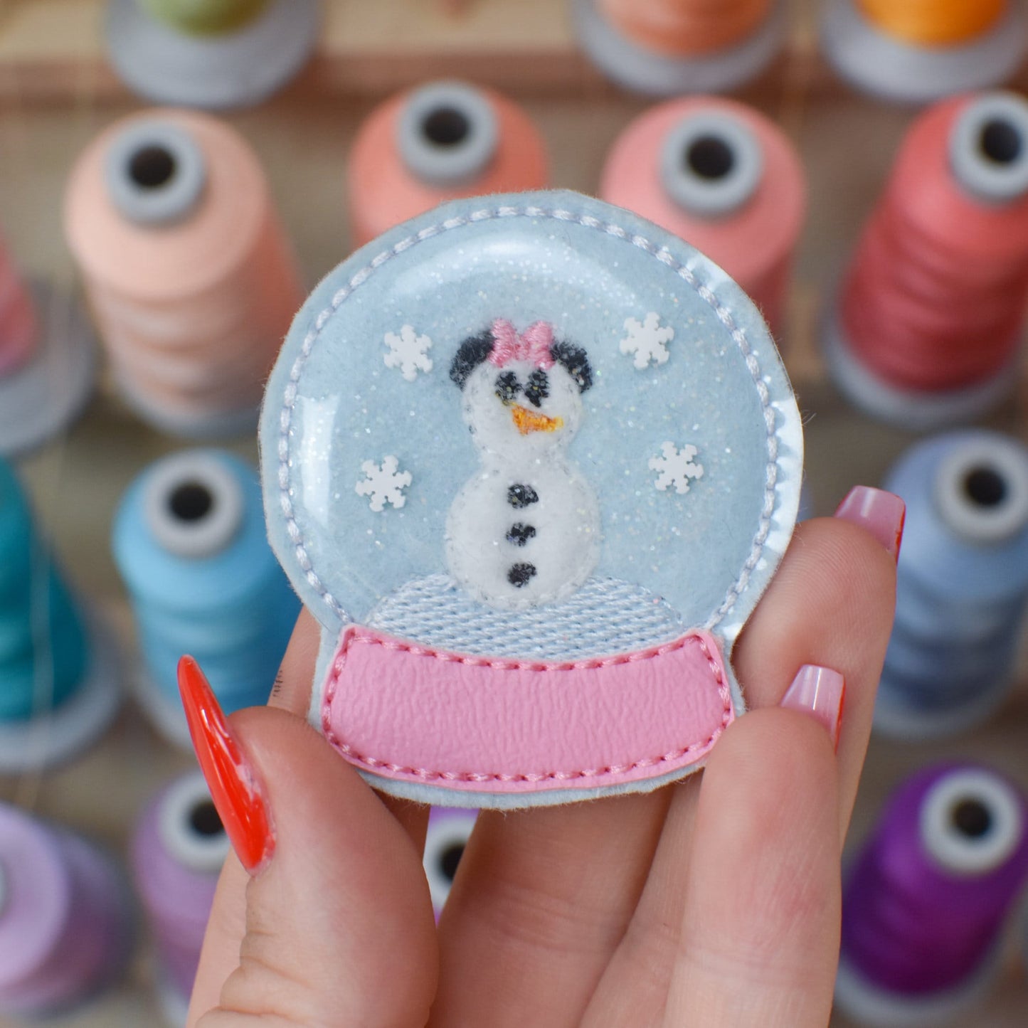 Snow globe Feltie Embroidery Design